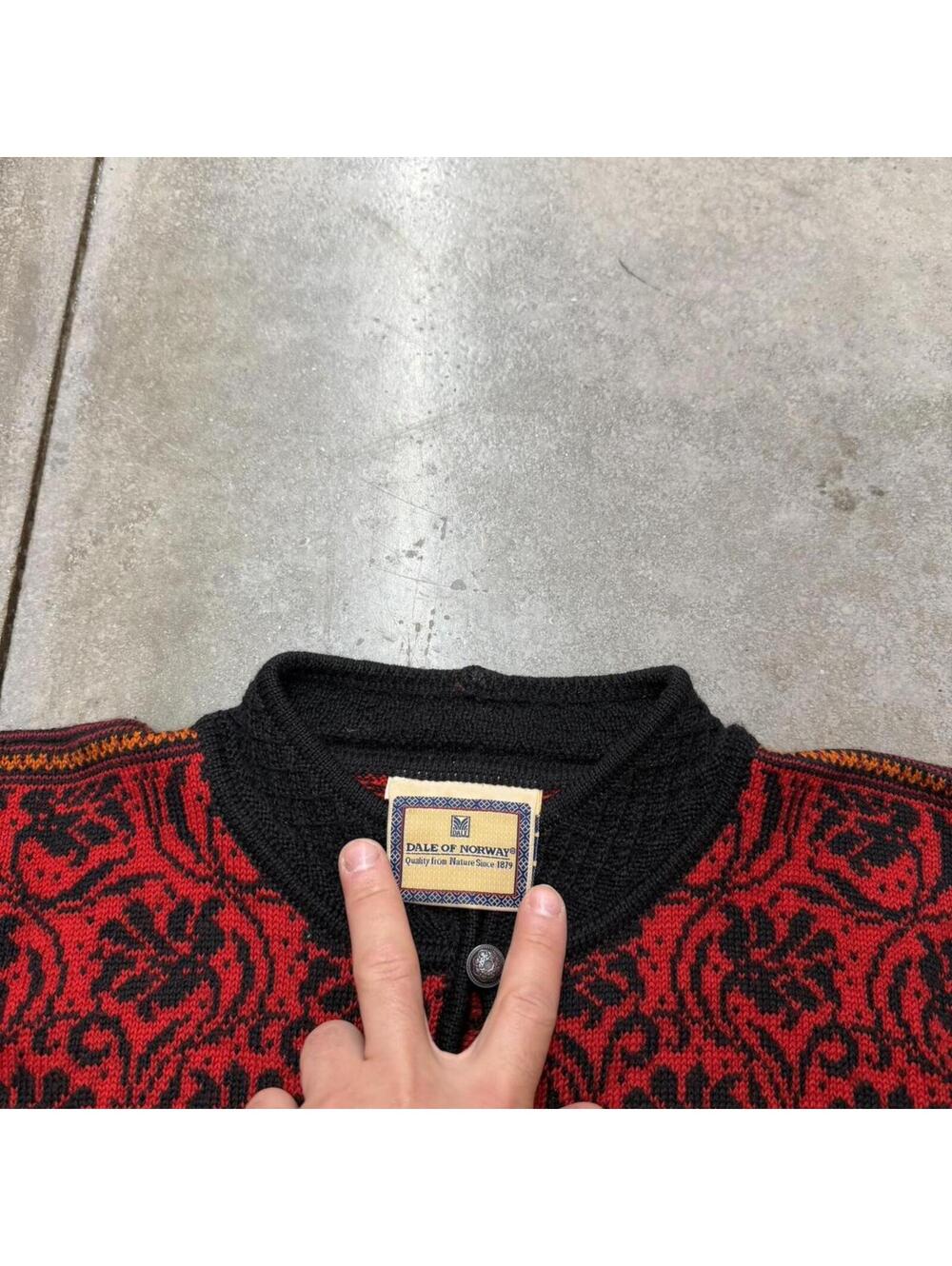 vintage dale of norway red and black button down knit cardigan sweater large - Picture 3 of 4